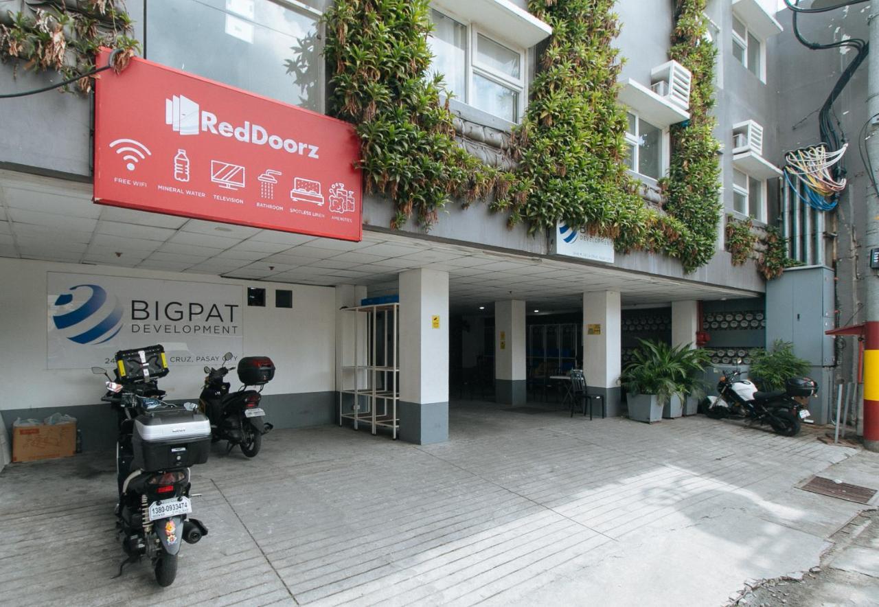 Reddoorz At Pasay Centrale Hotel Manila Exterior photo